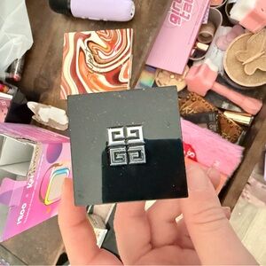 Givenchy 4 color setting powder